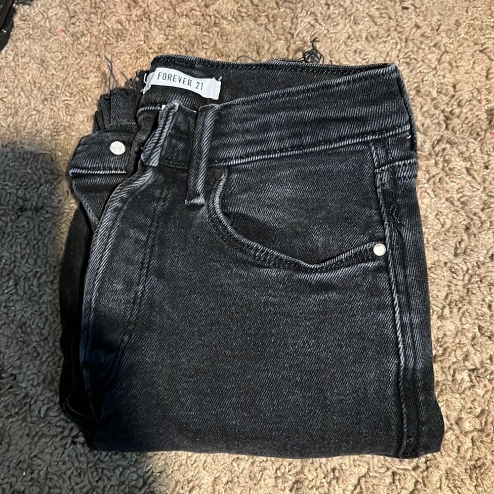 Black mom jeans
